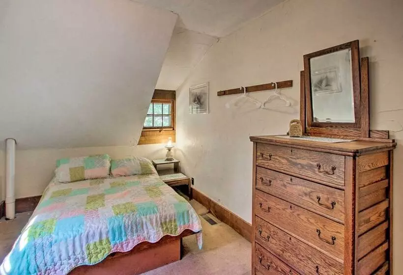 Center Ossipee Pet Friendly Cottage W/ Dock!