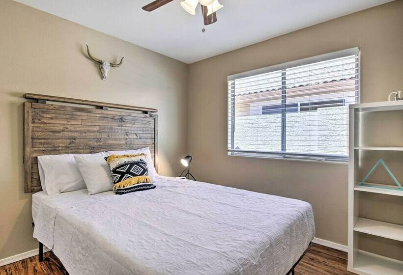 Chandler House W/ Hot Tub, Pool & Fire Pit!