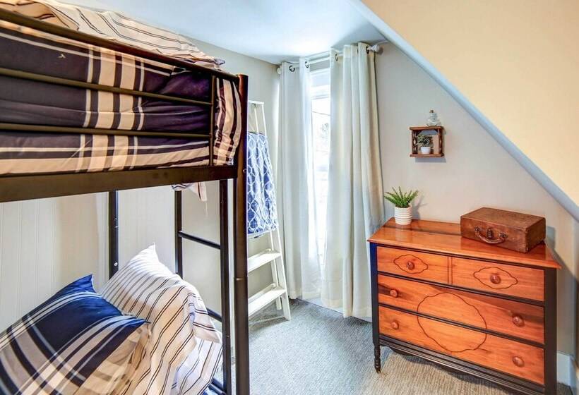 Charming Negaunee Home ~ 2 Mi To Teal Lake!