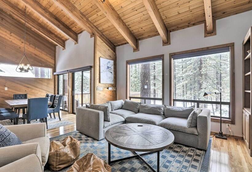 Chic Truckee Cabin Close To Golf Course & Hiking