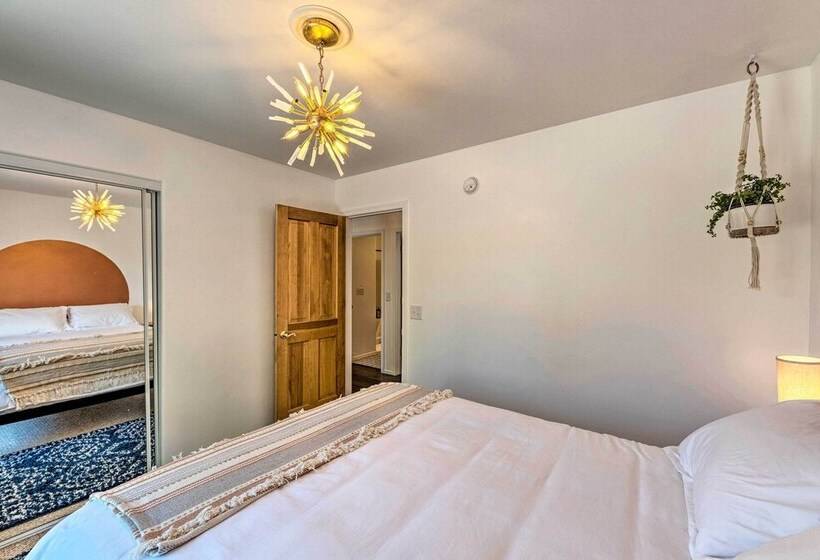 1 Mi To Hiking: Chic Show Low Escape W/ Fire Pit!