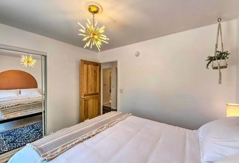 1 Mi To Hiking: Chic Show Low Escape W/ Fire Pit!