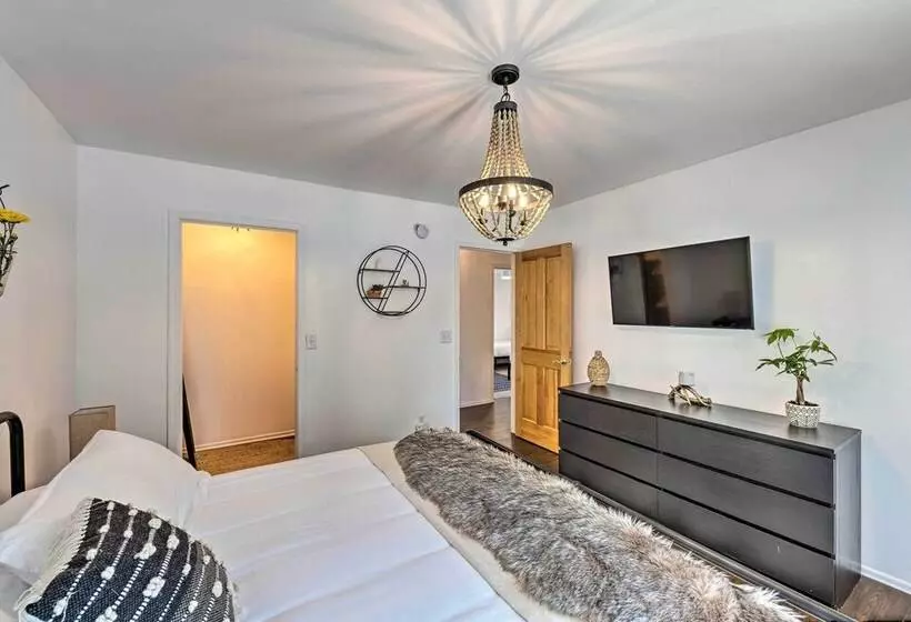 1 Mi To Hiking: Chic Show Low Escape W/ Fire Pit!