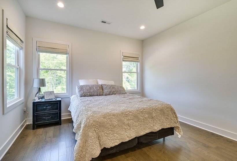 Clemson Home Near Memorial Stadium, Lake Hartwell!