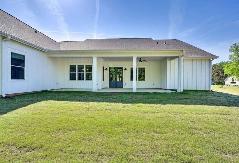 Clemson Home Near Memorial Stadium, Lake Hartwell!