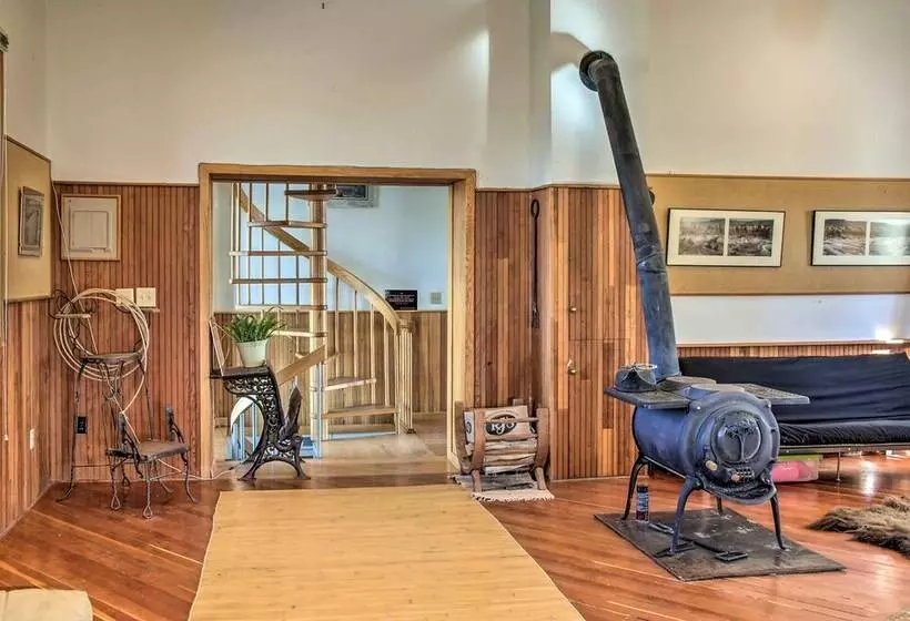Converted Historic Schoolhouse W/ Hot Tub & Views!