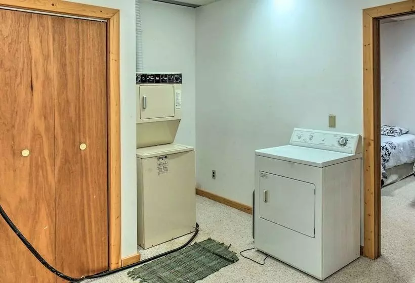 Converted Historic Schoolhouse W/ Hot Tub & Views!