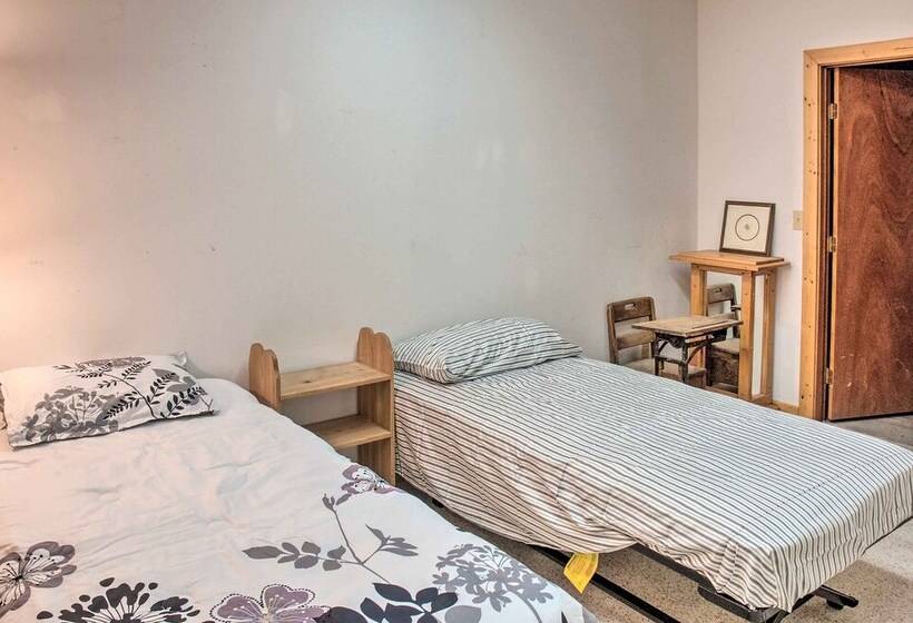 Converted Historic Schoolhouse W/ Hot Tub & Views!