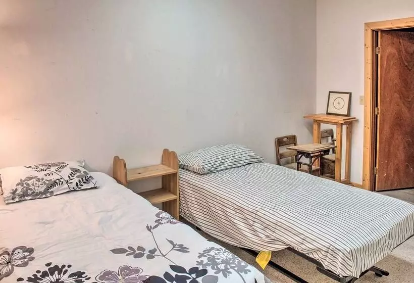 Converted Historic Schoolhouse W/ Hot Tub & Views!