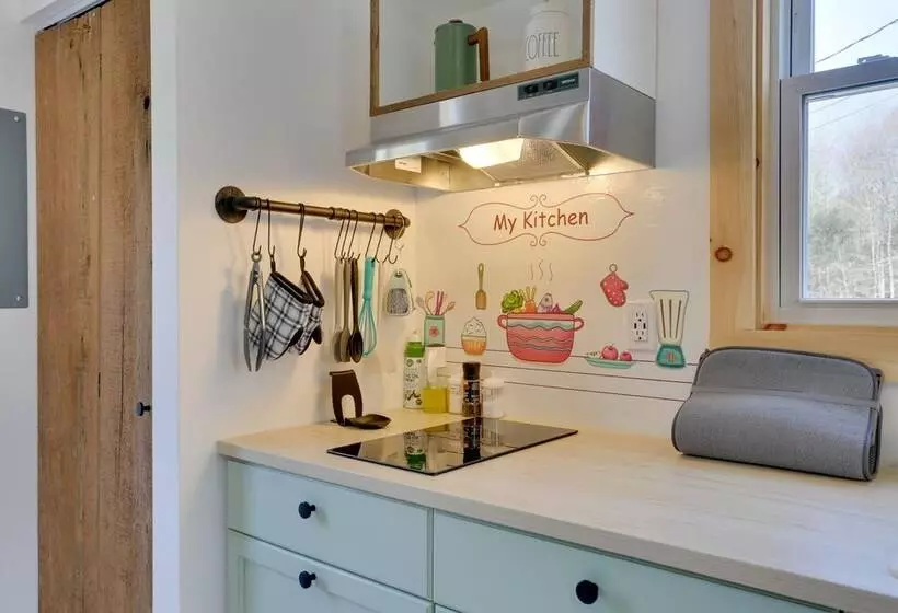 Cozy Catskills Tiny Home ~ 3 Mi To Bethel Woods!