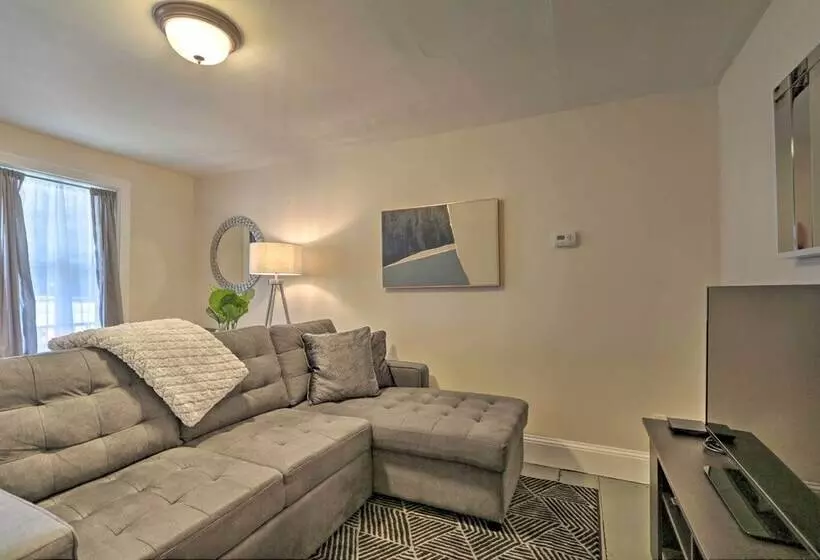 Cozy Lambertville Abode In The Heart Of Downtown!