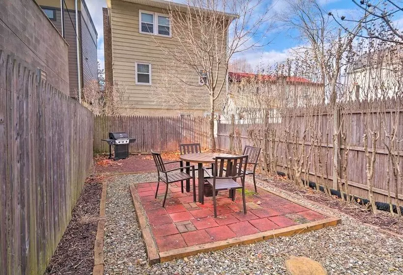 Cozy Lambertville Abode In The Heart Of Downtown!