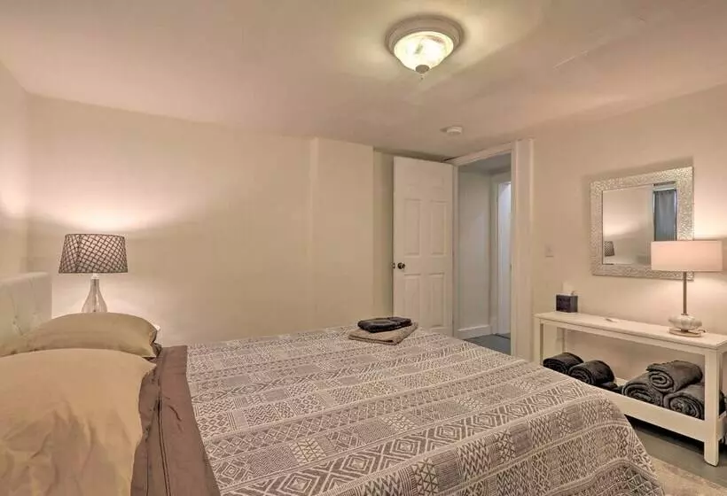 Cozy Lambertville Abode In The Heart Of Downtown!