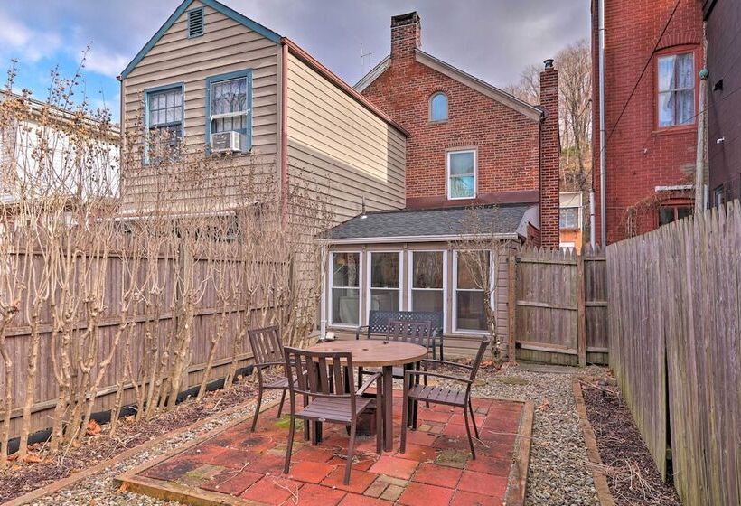 Cozy Lambertville Abode In The Heart Of Downtown!