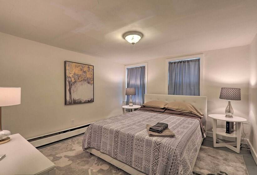 Cozy Lambertville Abode In The Heart Of Downtown!