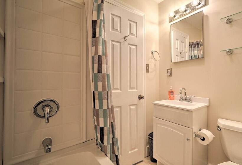 Cozy Lambertville Abode In The Heart Of Downtown!