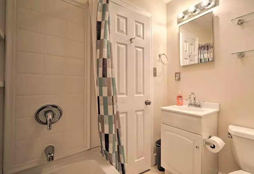 Cozy Lambertville Abode In The Heart Of Downtown!