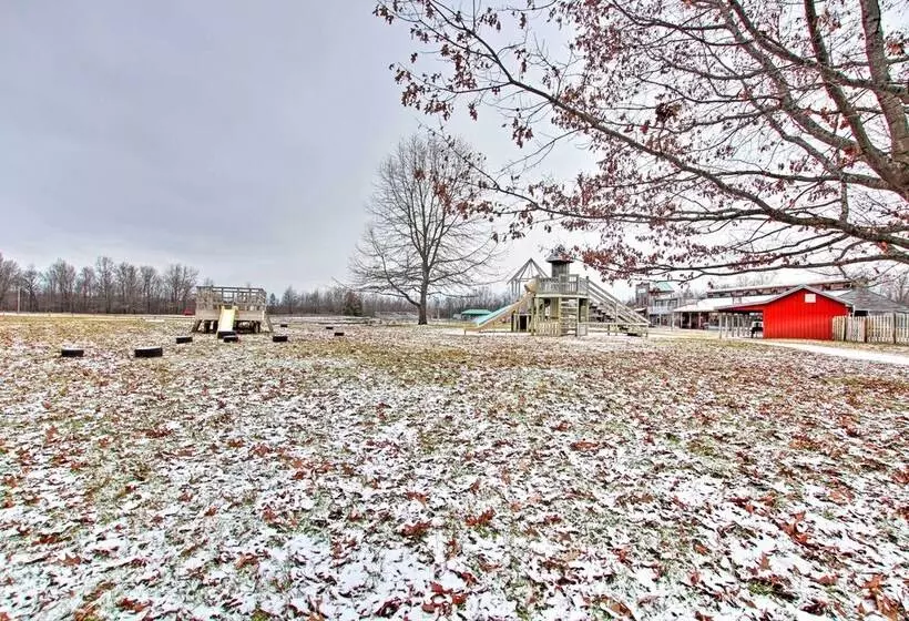 Cozy Retreat W/ Porch & Double Jj Resort Access!