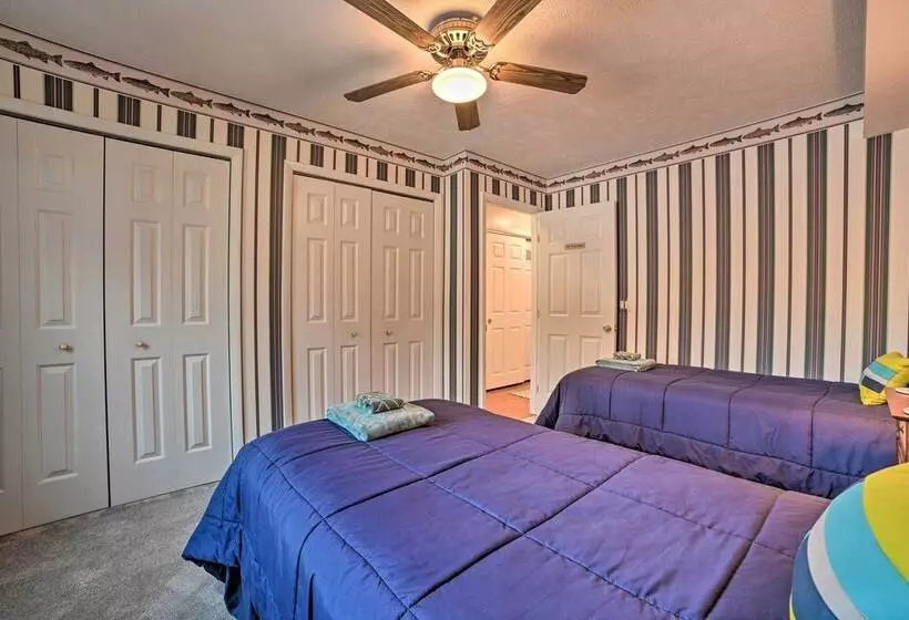 Dreamy Lake Skegemog Retreat: Boat, Ski & Sip!