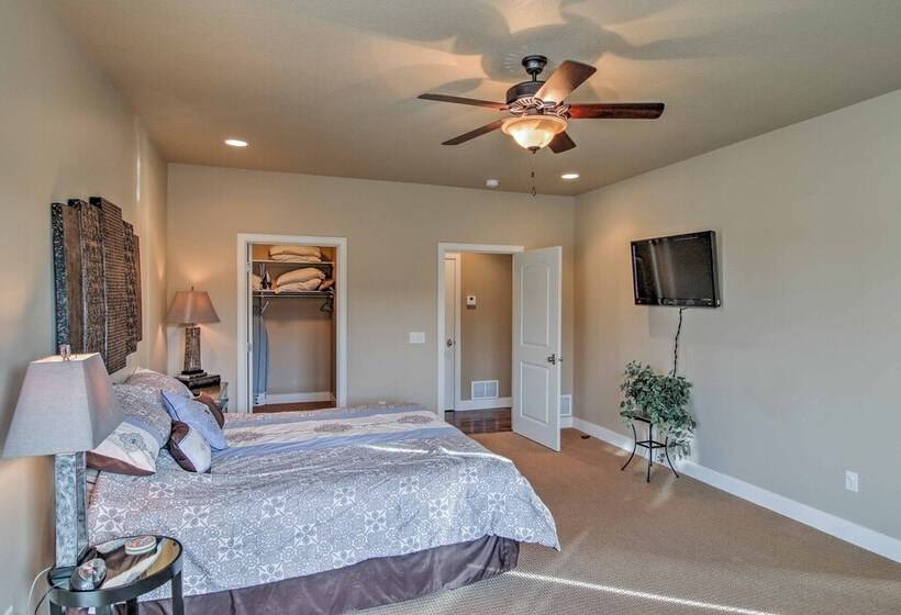 Bella Greens Spacious Sturgis Home W/ Large Deck