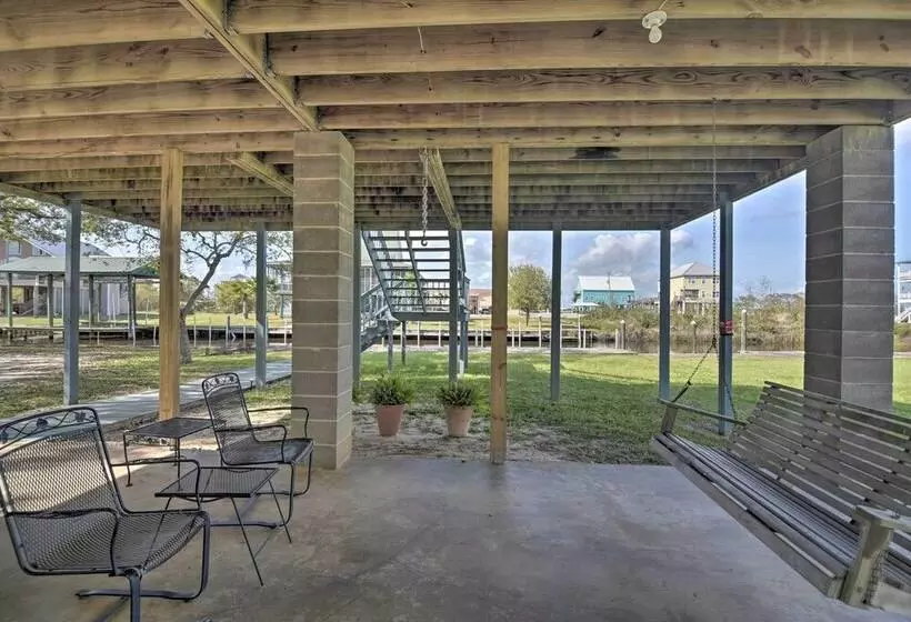 Fish At Canalfront Bay St Louis Home   Dock & Deck
