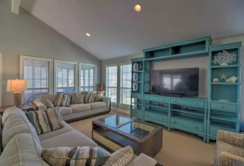 Fish At Canalfront Bay St Louis Home   Dock & Deck