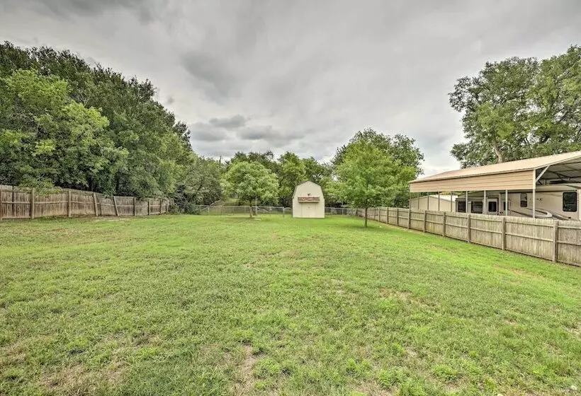 Fort Worth Home < 1 Mi To Eagle Mountain Lake