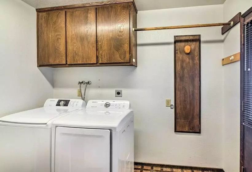 Bullhead City Home W/ Private Pool, Hot Tub & View