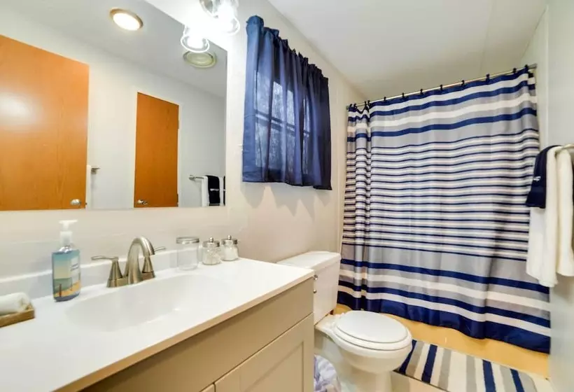 Kentucky Lakeside Home W/ Deck   20 Mi To Lbl!