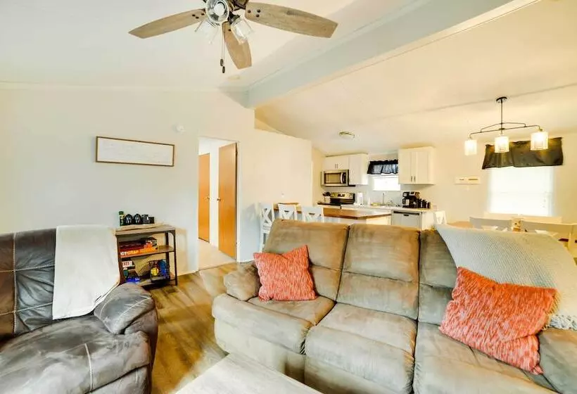 Kentucky Lakeside Home W/ Deck   20 Mi To Lbl!