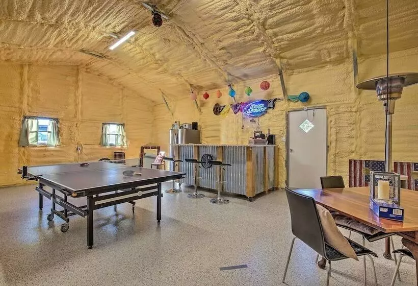 Little Lucky Star  W/ Pond, Boat & Pasture View!