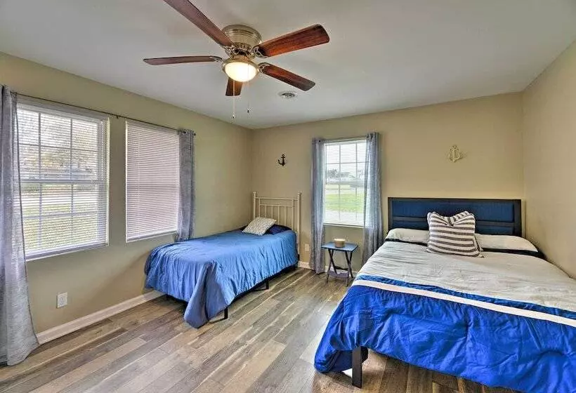 Luxe  Cozy Crab Shack  W/ Porch In Indian Beach!