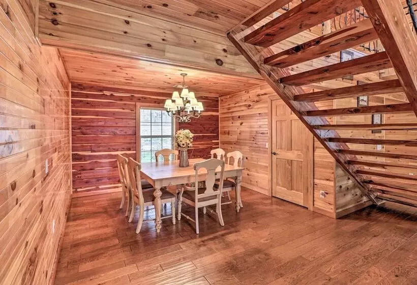 Marfly Retreat    Remote White River Getaway!