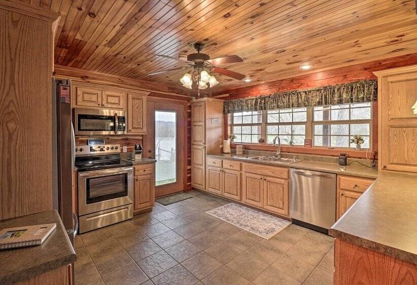 Marfly Retreat Remote White River Getaway!