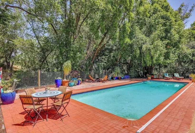 Novato Getaway: Pool, Hot Tub, Near Sf Bay!