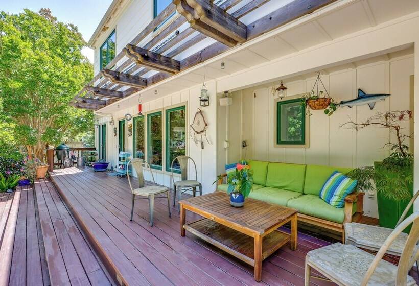 Novato Getaway: Pool, Hot Tub, Near Sf Bay!