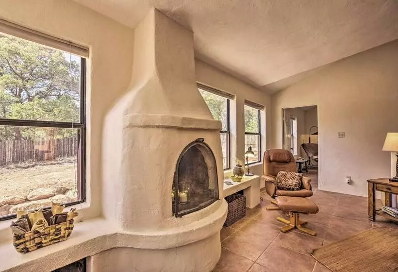 Artist S Retreat W/ Pecos National Park Views!