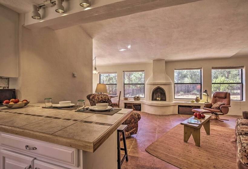 Artist S Retreat W/ Pecos National Park Views!