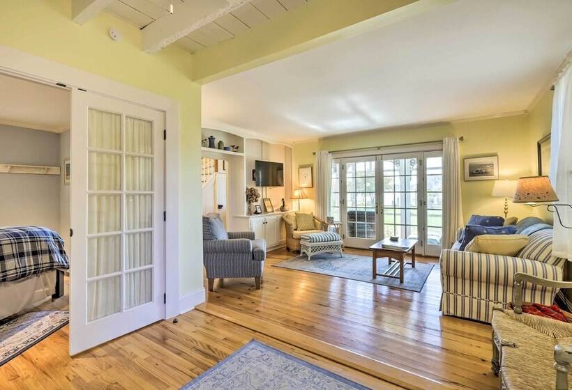 Pet Friendly Quantico Home W/ River Views!