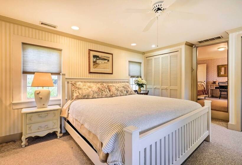 Pet Friendly Quantico Home W/ River Views!