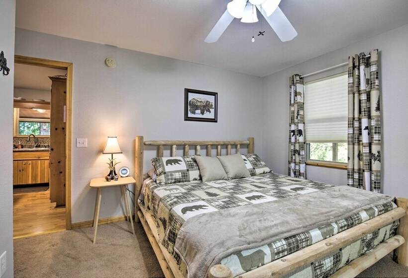 Picturesque Murphy Cabin W/ Fire Pit & Views!