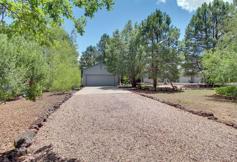 Pinetop Golf Course Home: Furnished Deck & Views!