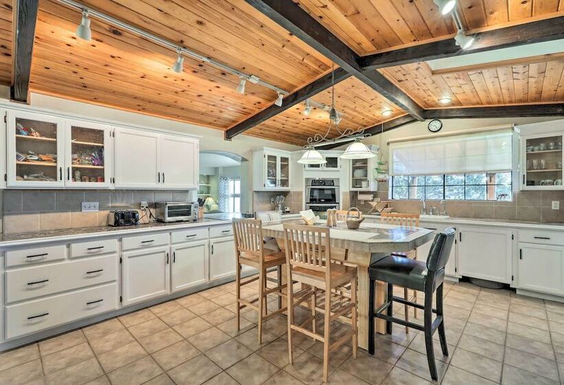 Pet Friendly Prescott Home On 3 Acres W/ Sunroom