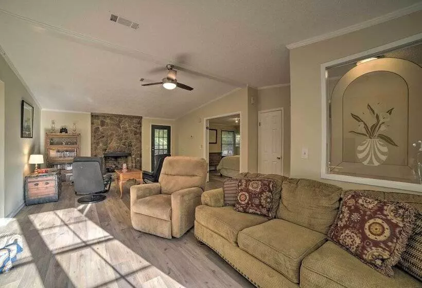 Stanardsville Cabin Rental ~ 24 Mi To Shenandoah!