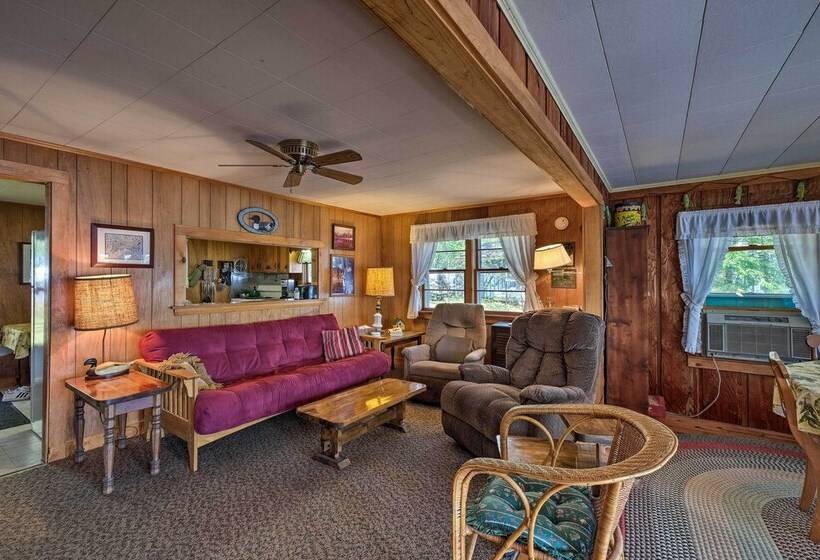 Quaint Cottage With Dock On Annabessacook Lake!