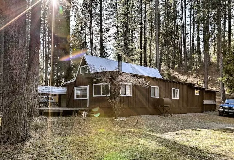 Quaint + Rustic A Frame < 5 Mi To Plumas Eureka!