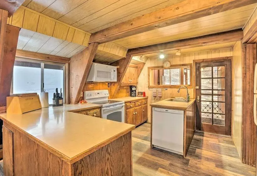 Quaint + Rustic A Frame < 5 Mi To Plumas Eureka!