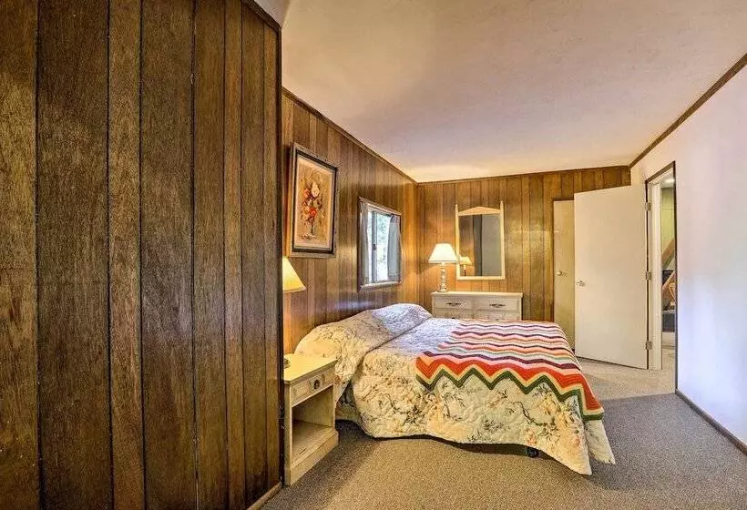 Quaint + Rustic A Frame < 5 Mi To Plumas Eureka!