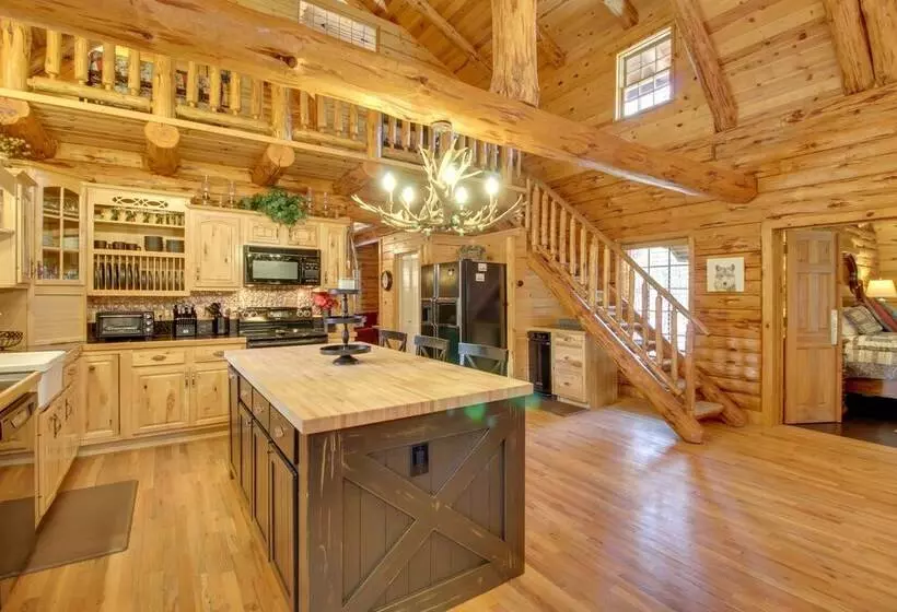 Lakeside Cabin On 2 Acres W/ Fire Pit + Hot Tub!