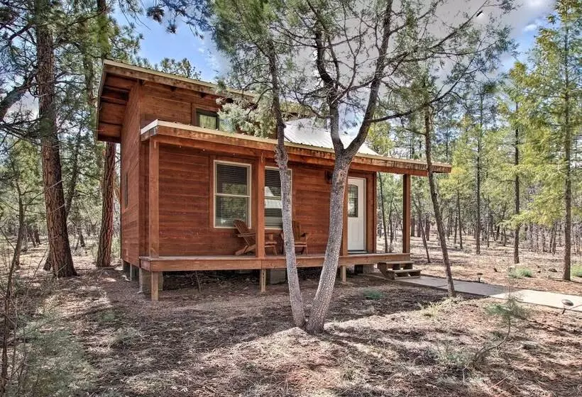 Lakeside Cabin On 2 Acres W/ Fire Pit + Hot Tub!
